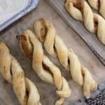 If you love cinnamon rolls, this recipe is a must try.